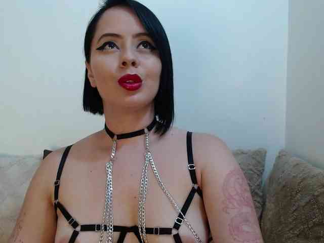 BiancaLuxor webcam