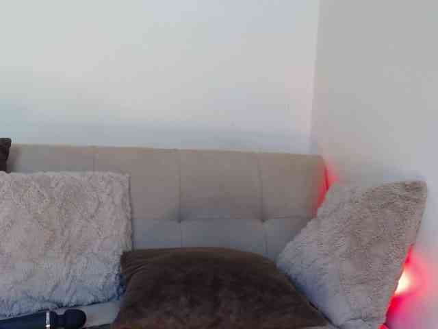 BiancaLuxor webcam