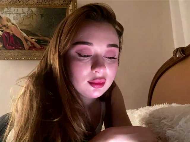 Fallenprincess live cam on BongaCams