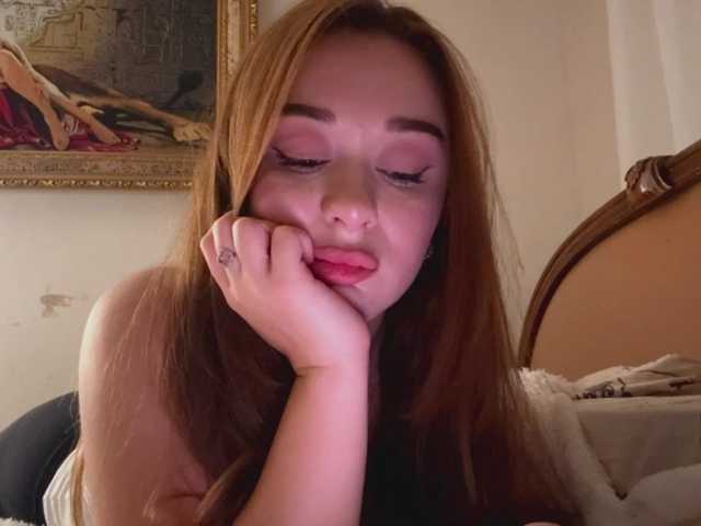 Fallenprincess live cam on BongaCams