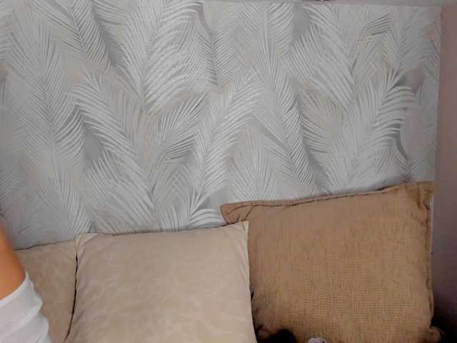 Avrora-Mars live cam on BongaCams