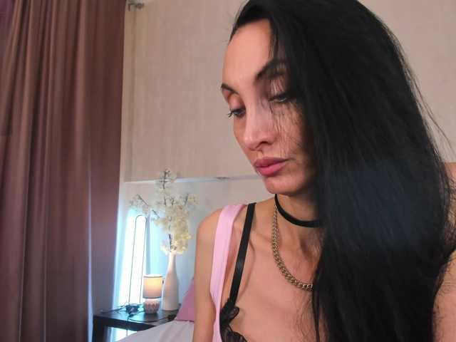 Avrora-Mars live cam on BongaCams