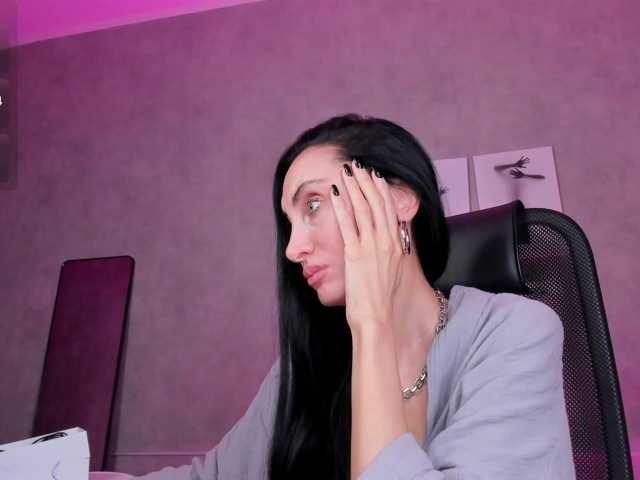 Avrora-Mars live cam on BongaCams