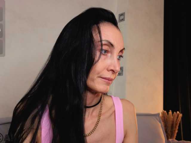 Avrora-Mars live cam on BongaCams