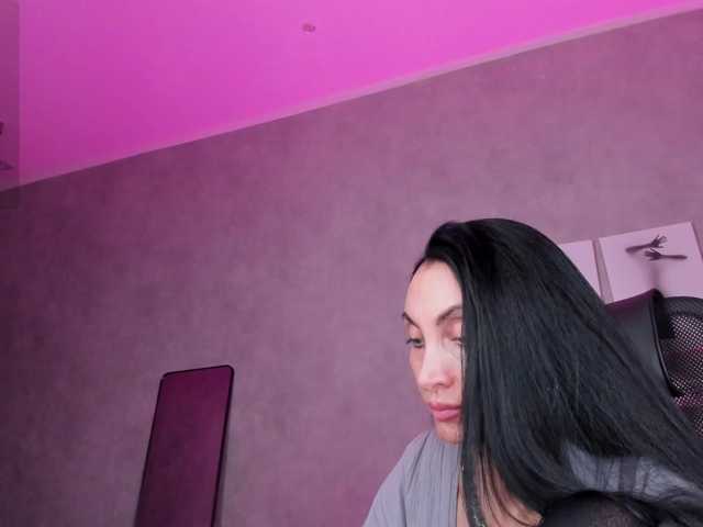 Avrora-Mars live cam on BongaCams