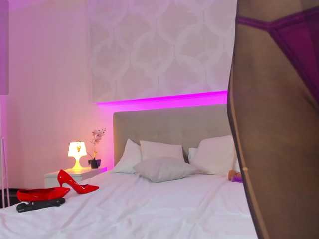 Avrora-Mars live cam on BongaCams