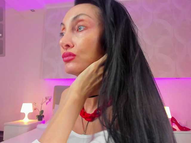 Avrora-Mars live cam on BongaCams