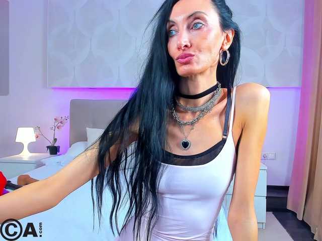 Avrora-Mars live cam on BongaCams