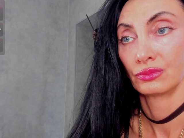 Avrora-Mars live cam on BongaCams