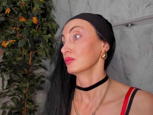 Avrora-Mars live cam on BongaCams