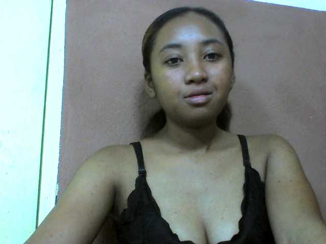 Elie2 live cam on BongaCams