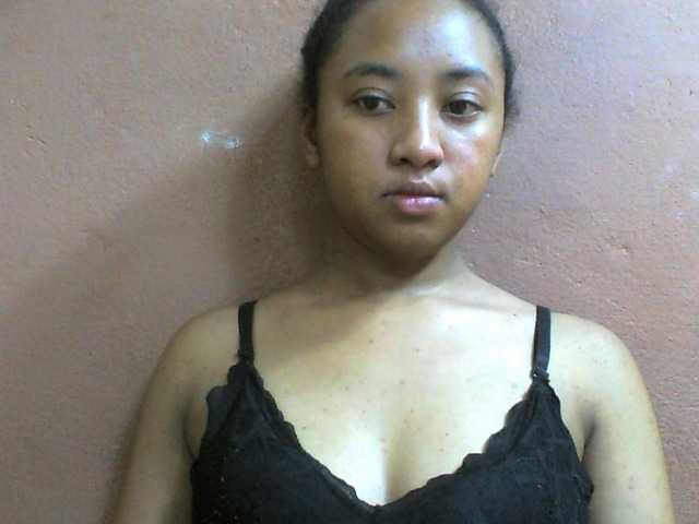 Elie2 live cam on BongaCams