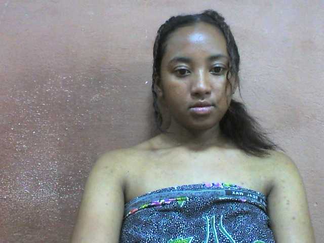 Elie2 live cam on BongaCams