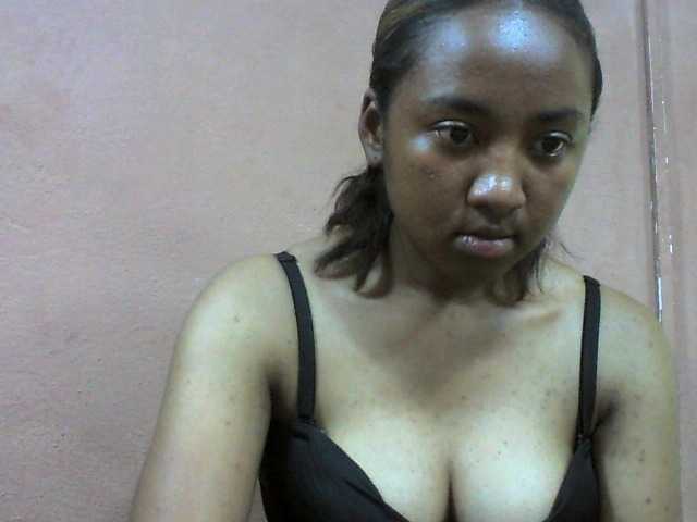 Elie2 live cam on BongaCams