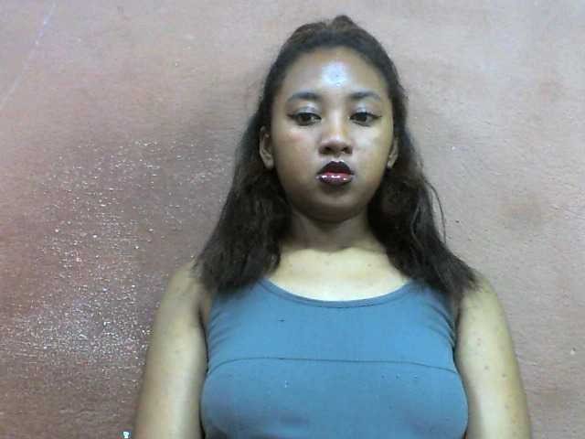 Elie2 live cam on BongaCams