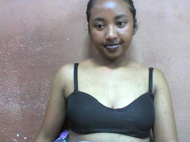 Elie2 live cam on BongaCams
