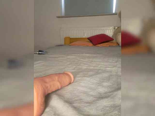 LunaRose1 webcam