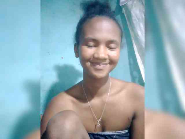 Vannessi041 webcam