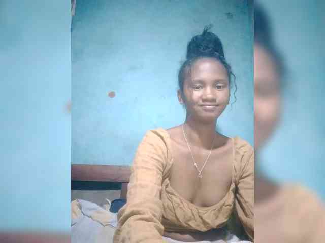 Vannessi041 webcam
