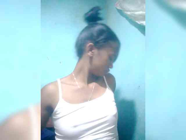 Vannessi041 webcam