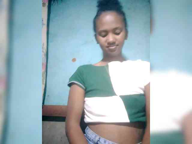 Vannessi041 webcam