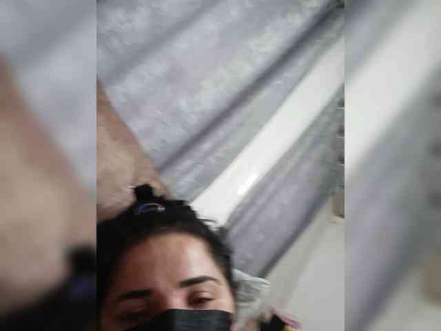 Laura35 webcam