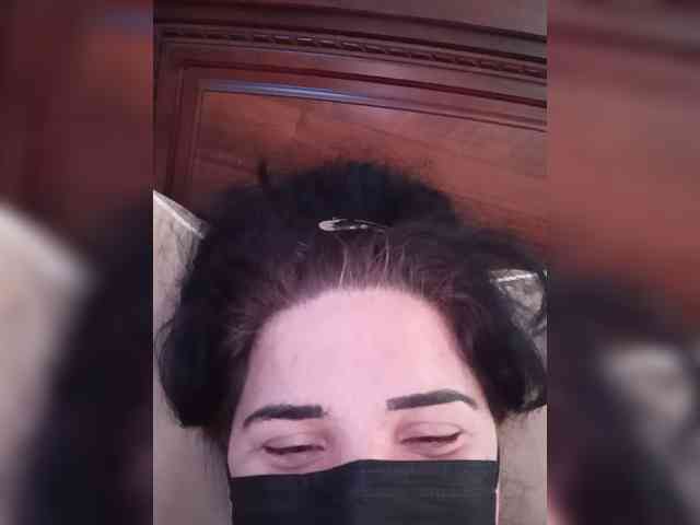 Laura35 webcam