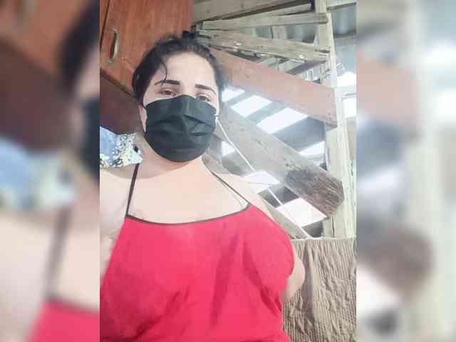 Laura35 webcam