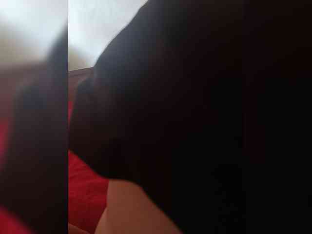 Laura35 webcam