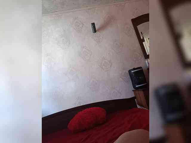 Laura35 webcam