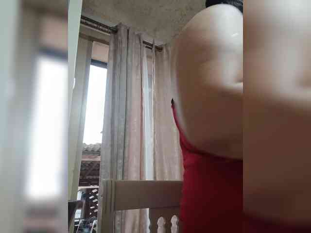 Laura35 webcam