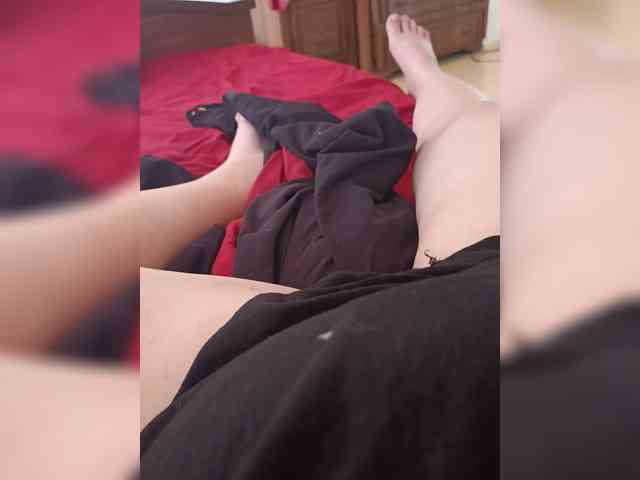 Laura35 webcam