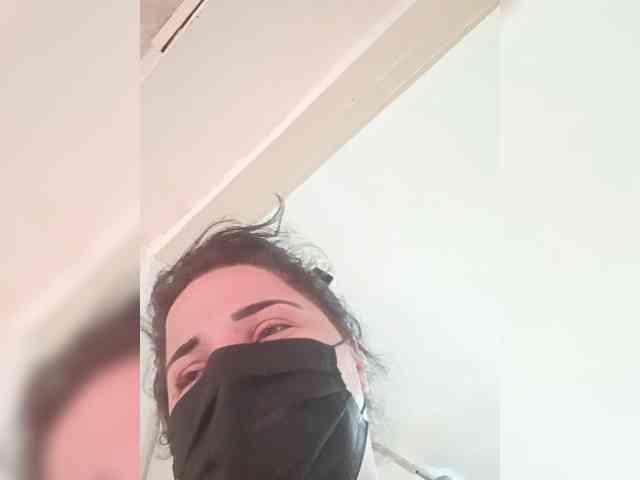 Laura35 webcam