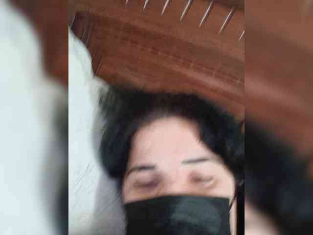 Laura35 webcam