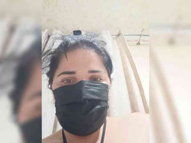 Laura35 webcam