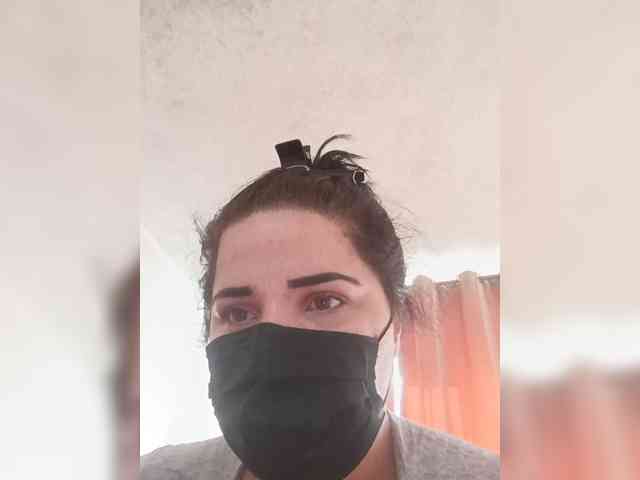 Laura35 webcam