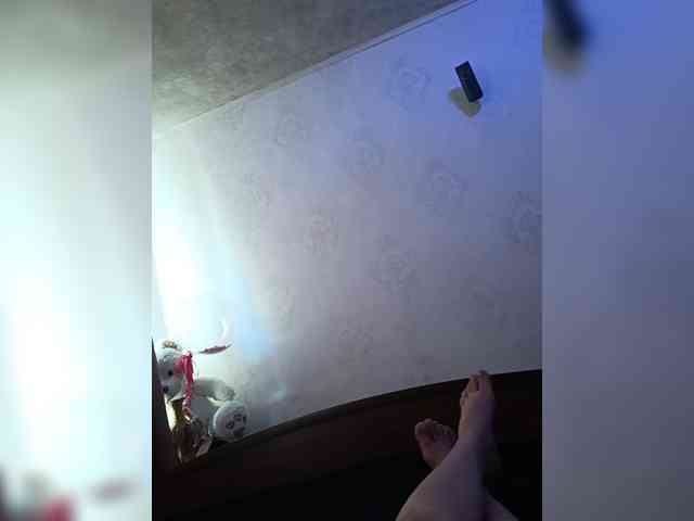 Laura35 webcam