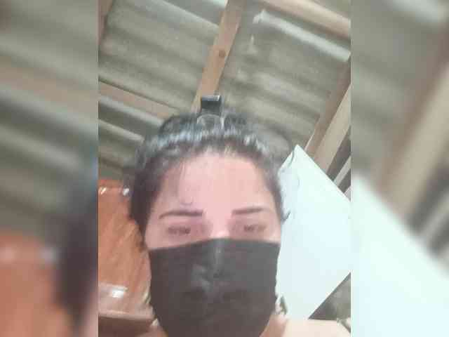 Laura35 webcam