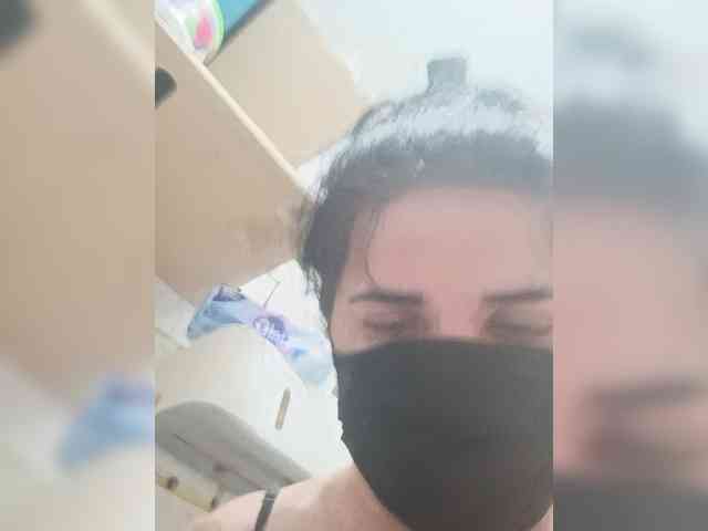 Laura35 webcam