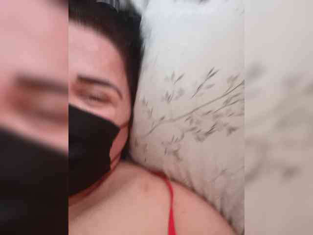 Laura35 webcam