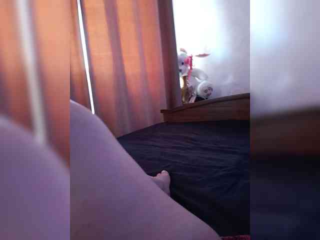 Laura35 webcam