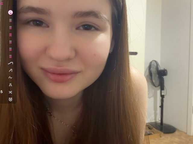 ShareeRivali, en directo ahora en BongaCams