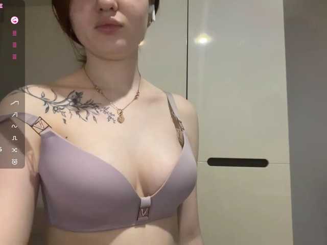 ShareeRivali live cam on BongaCams