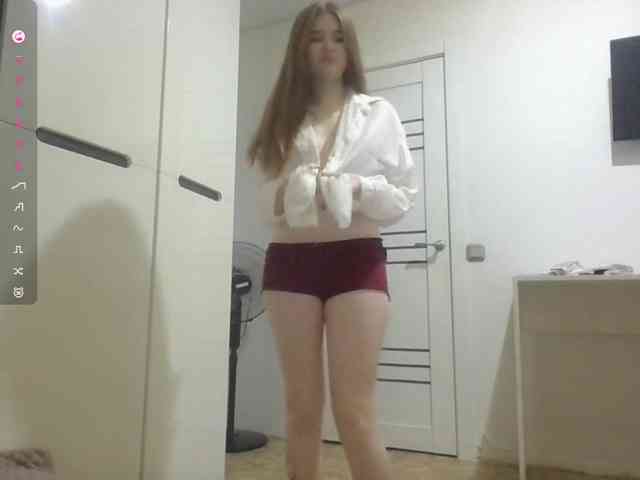 ShareeRivali webcam