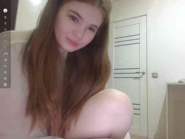 ShareeRivali webcam