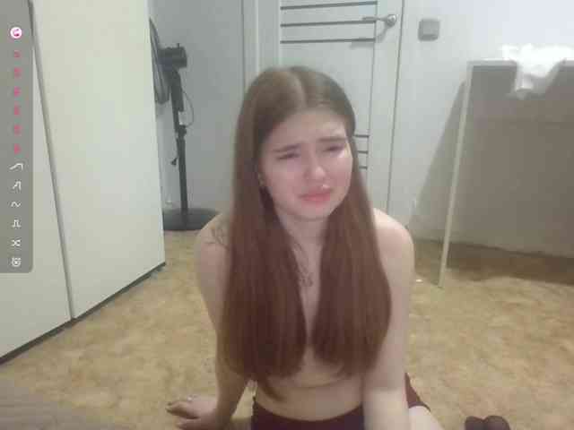 ShareeRivali webcam