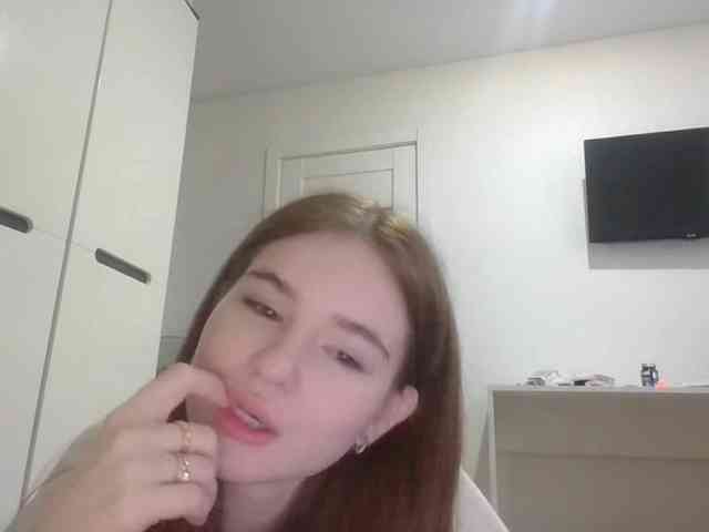 ShareeRivali webcam