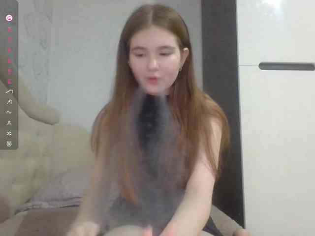 ShareeRivali webcam