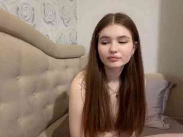 ShareeRivali webcam