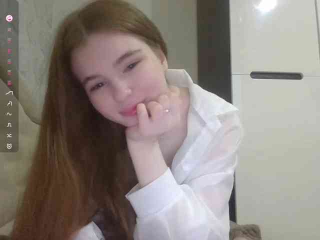 ShareeRivali webcam
